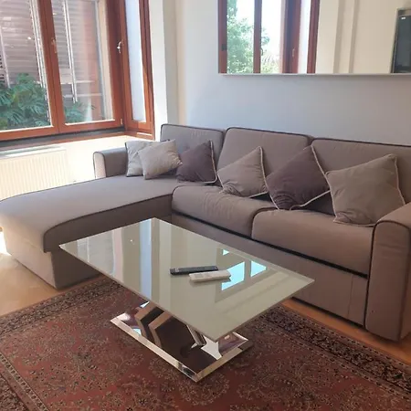Farmaki Residence, Plaka Athens