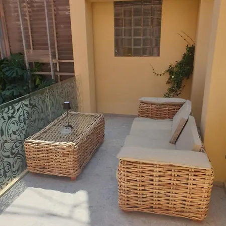 Farmaki Residence, Plaka